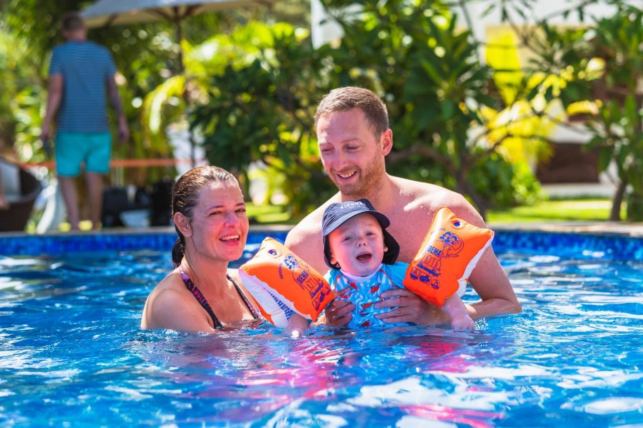 Windtown Beach Hotel Кумбуко Экстерьер фото